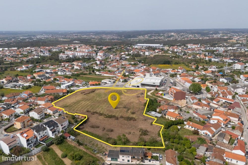 Land Plot for Sale in Marrazes and Barosa, Leiria