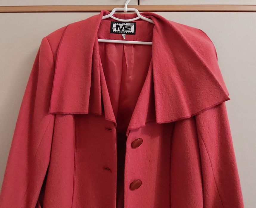 Пальто жіноче 54 розм. В етно стилі. Натур вовна