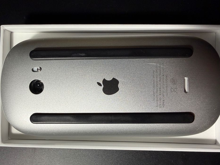 Apple Magic Mouse 2 (White/Silver) — Идеальное состояние, в коробке