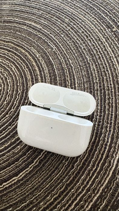 AirPods Pro 1° geração com MagSafe Charging Case e Lightning - só fone esquerdo