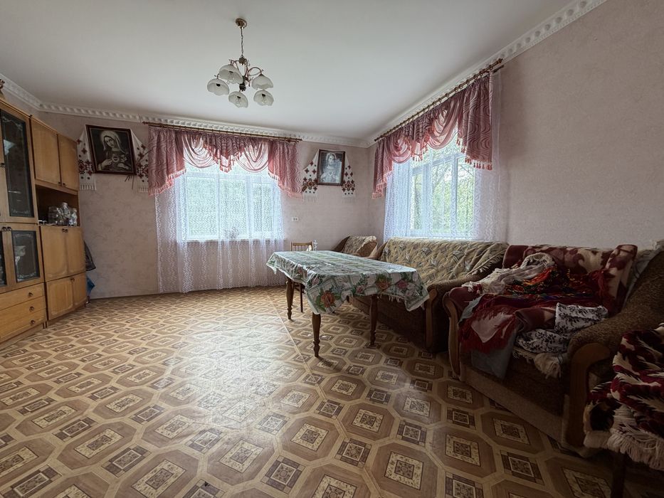 Продаж добротного будинку