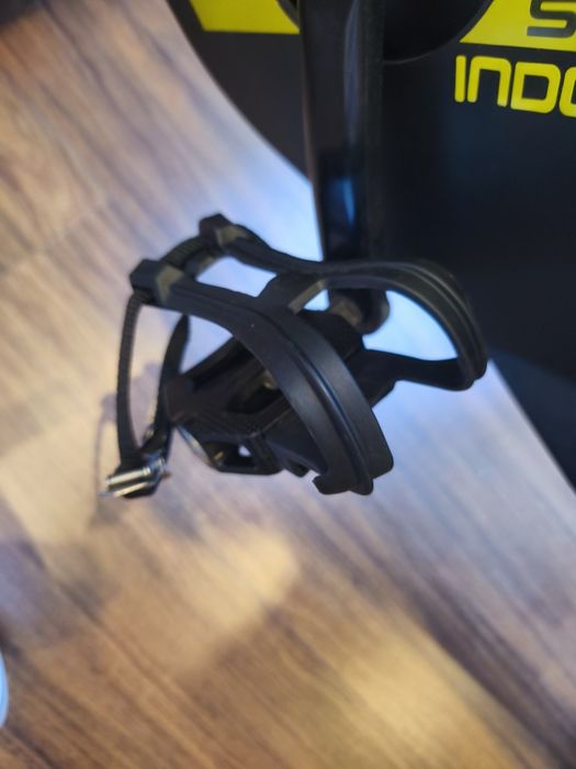 Bicicleta de exercício com pouco uso