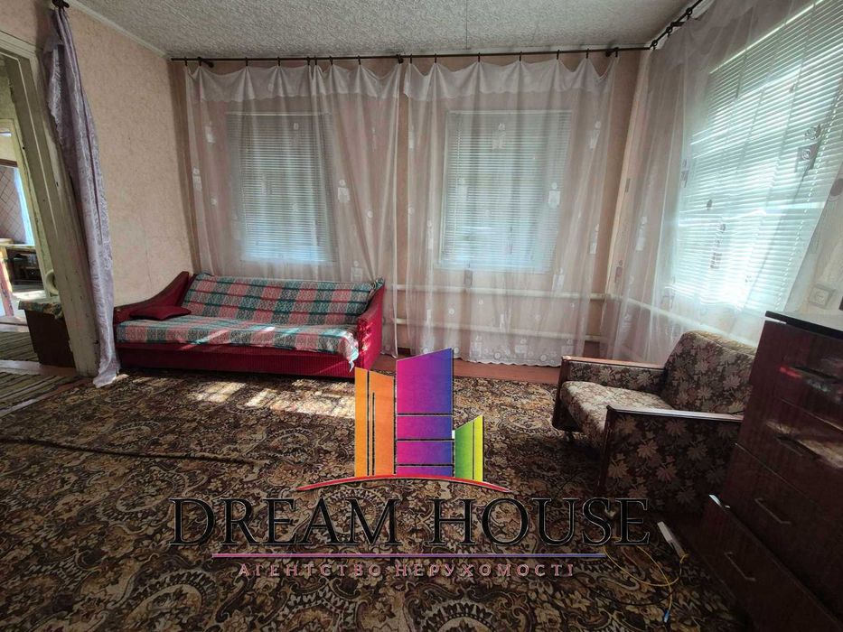 Продаж будинку в центрі с. Степанки