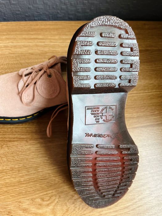 Туфлі жіночі Dr Martens Smiths замша (25 см) нові