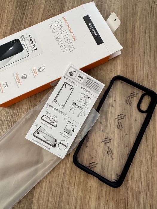 Etui spigen do iPhone Xs/X