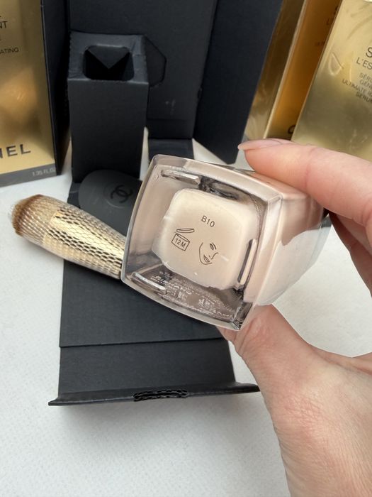 Тональний крем сиворотка Chanel Sublimage B10 В20