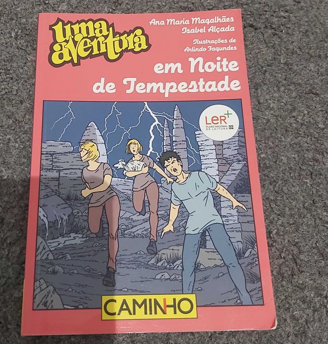 Livro Uma Aventura - Em noite de Tempestade