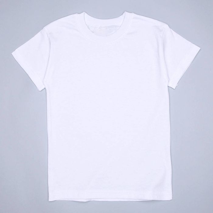 Футболки чорні та білі базові