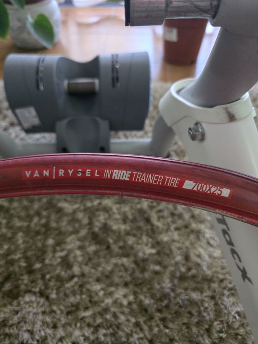 Rolo Tacx Vortex Smart - Rolo de Treino Interativo + Acessórios