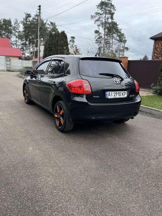 Toyota Auris 2008р