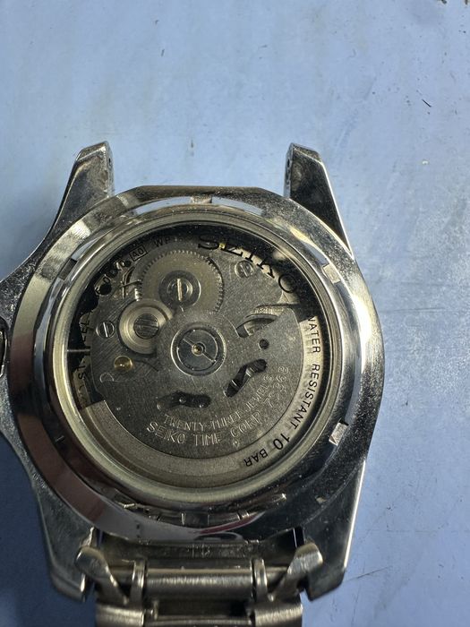 Seiko 5 Sports Automatico a prova de agua 100 MT