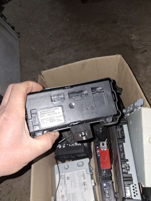 Електро блоки Volvo s90
