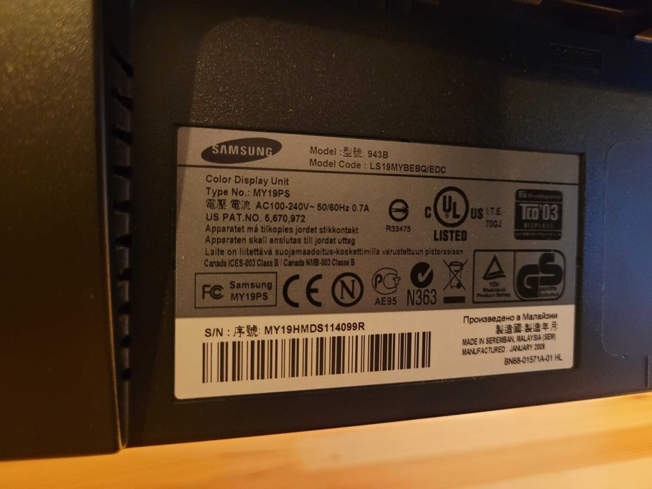 Monitor Samsung SyncMaster 943B 19" Pivot