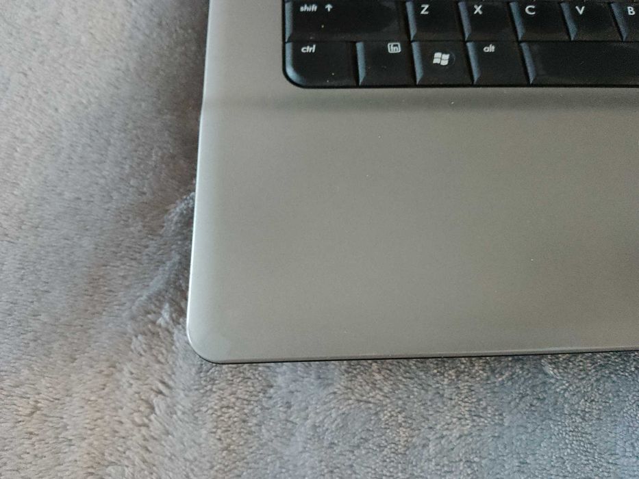 HP Compaq 6720s laptop