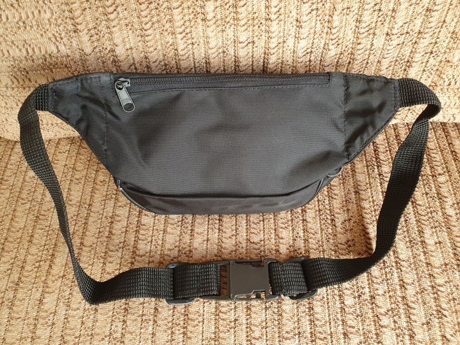 Бананка(сумка на пояс,поясная сумка)натуральная кожа 3 отдела Германия