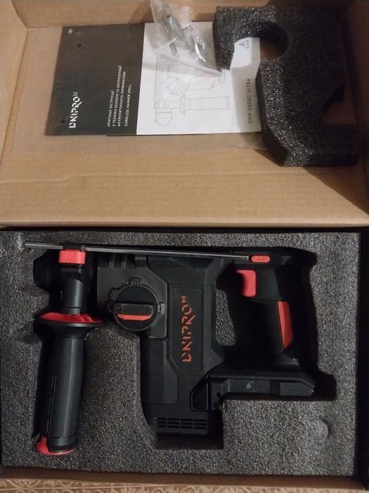 Перфоратор аккумуляторный Днипро М.