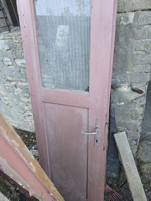 Dzwi z PRL oddam za darmo