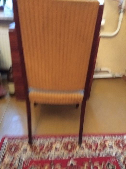 Стільці меблеві дерев'яні