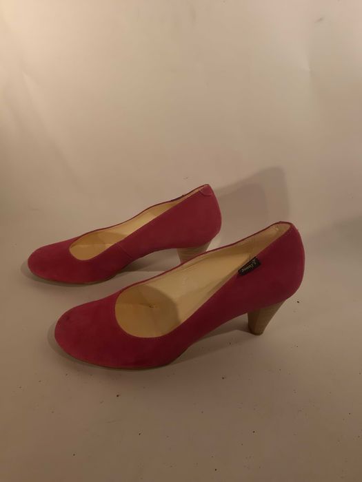 Buty na szpilce Jonny's roz.43