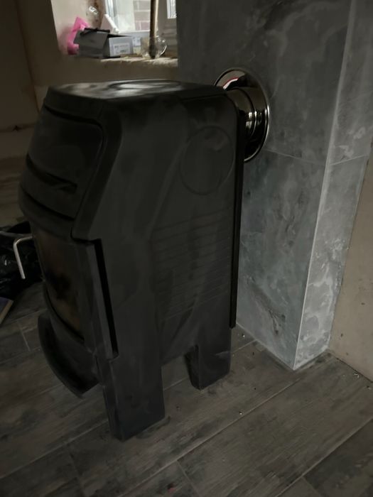 Чавунна піч камін буржуйка Jotul F 220 BP