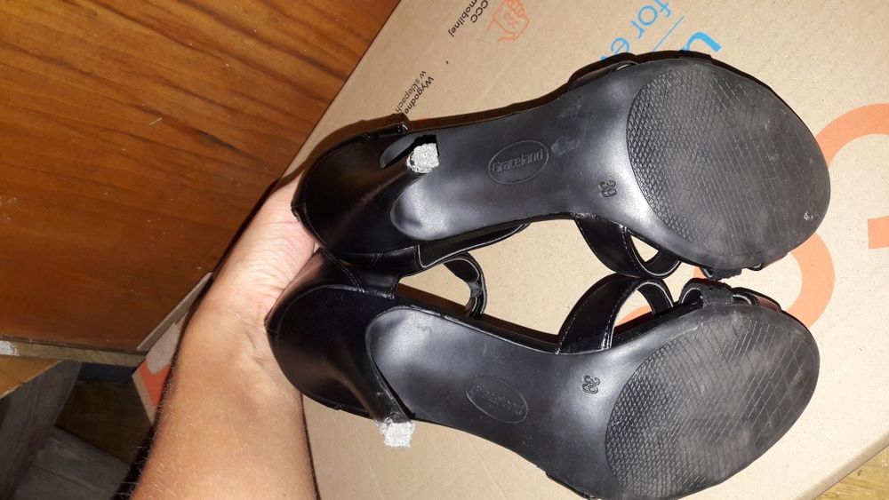 Buty szpilki jak nowe