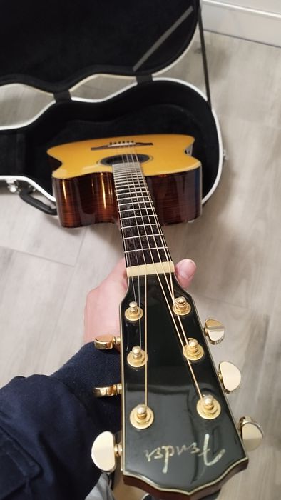 Guitarra acústica fender