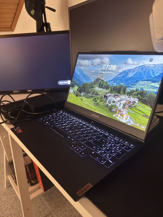 Legion 5 ( ryzen 5 5600H Rtx 3060)