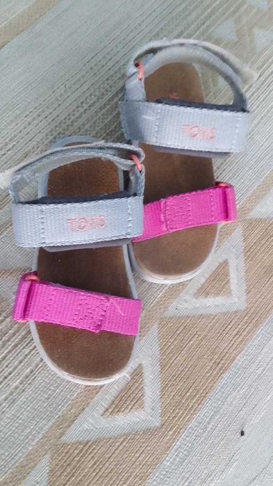 Sandałki TOMS rozmiar 21 (13,1cm)
