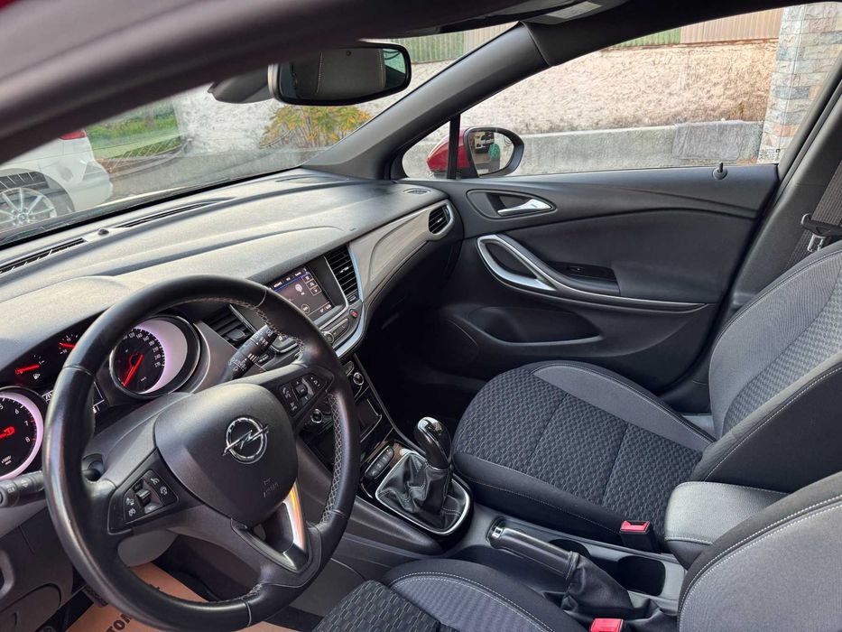 Opel Astra 1.2 T GS Line