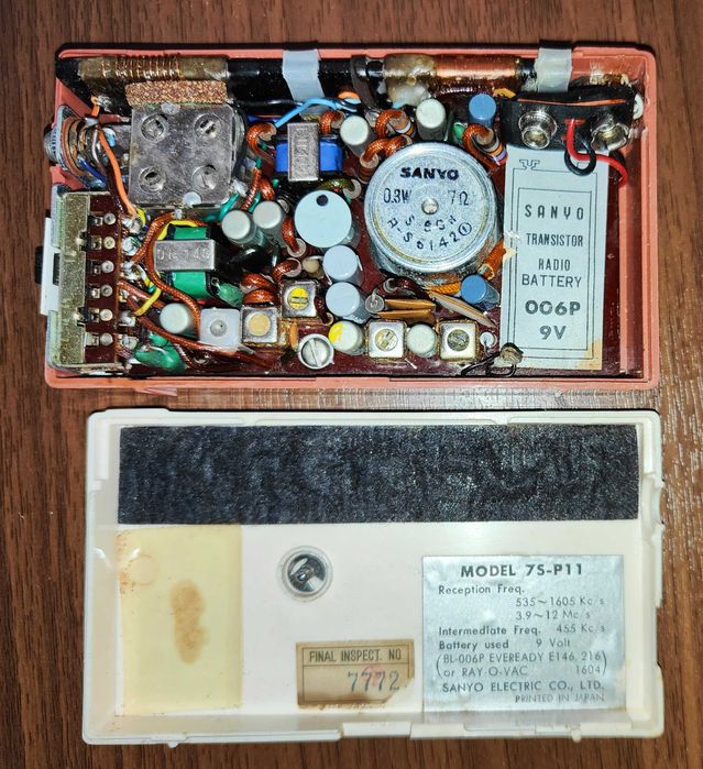 Вінтажний портативний радіоприймач Sanyo 7S-P11 SW/MW, 1963р.ПРАЦЮЄ!