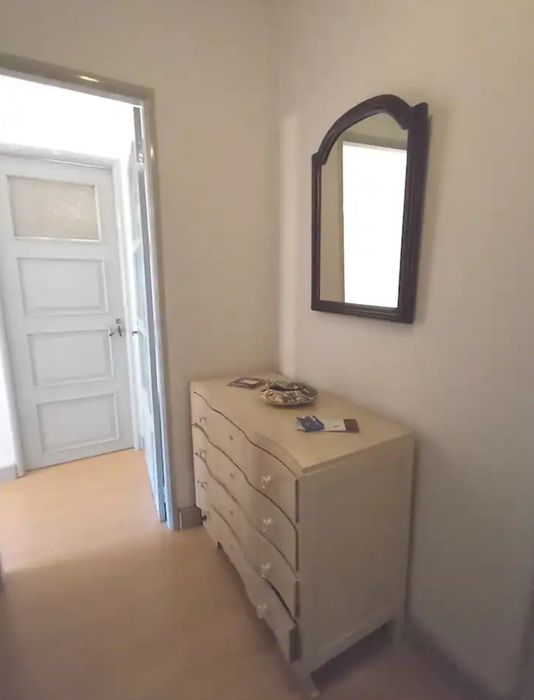 Quarto 210€ ou apartamento 800€ por semana