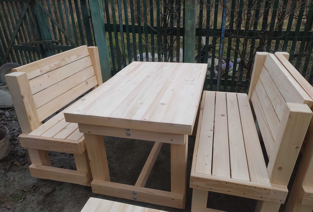 Столи лавки комплекти садові меблі для альтанок  кафе барів