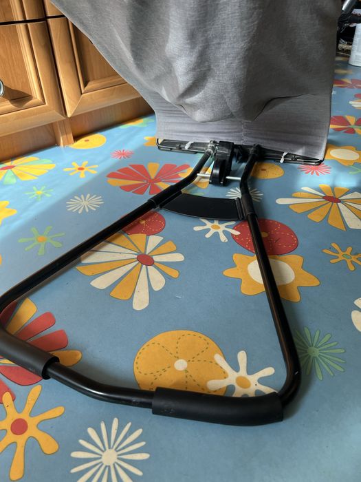 Дитячий шезлонг для немовлят