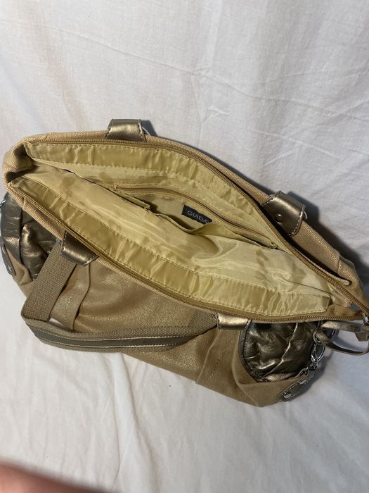 Mala “ GIADA” em tecido e pele com brilho dourado