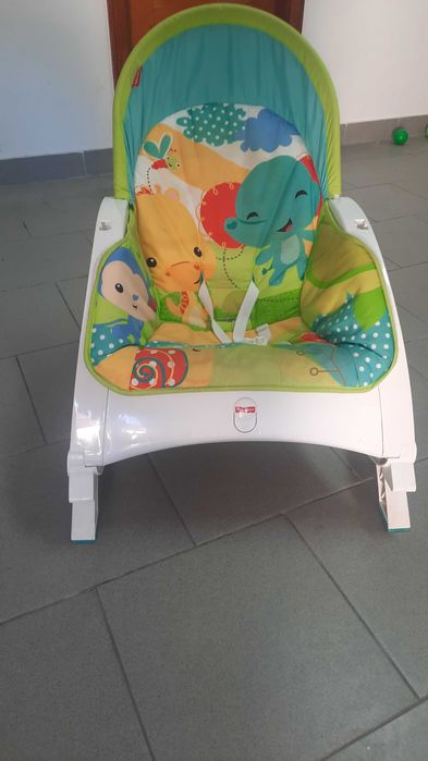 Espreguiçadeira/ cadeira de baloiço