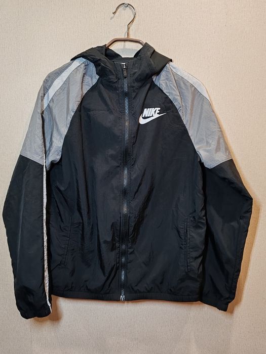 Ветрівка чоловіча, на підлітка Nike р. М-XL