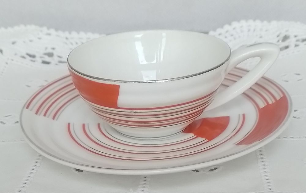 Chávena de café com pires em porcelana Coimbra 1° carimbo