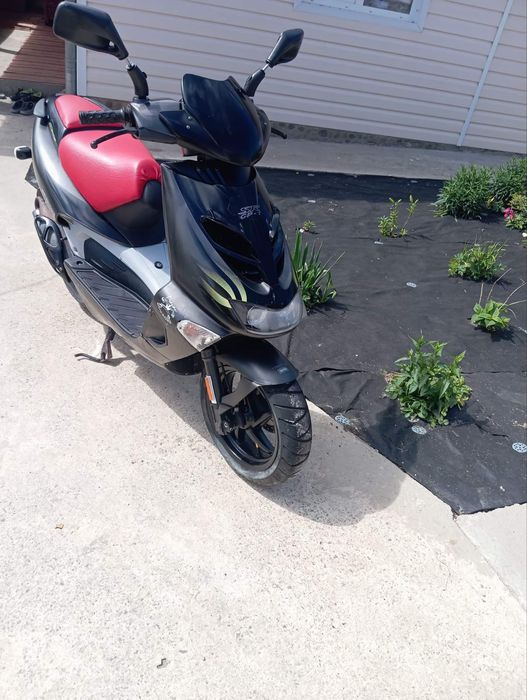 Продам скутер Апрілія cr-50 2003рік
