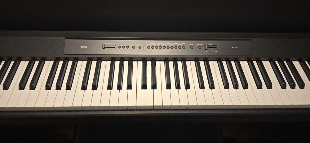 Japońskie pianino cyfrowe elektryczne Korg LP-350 + regulowany stołek