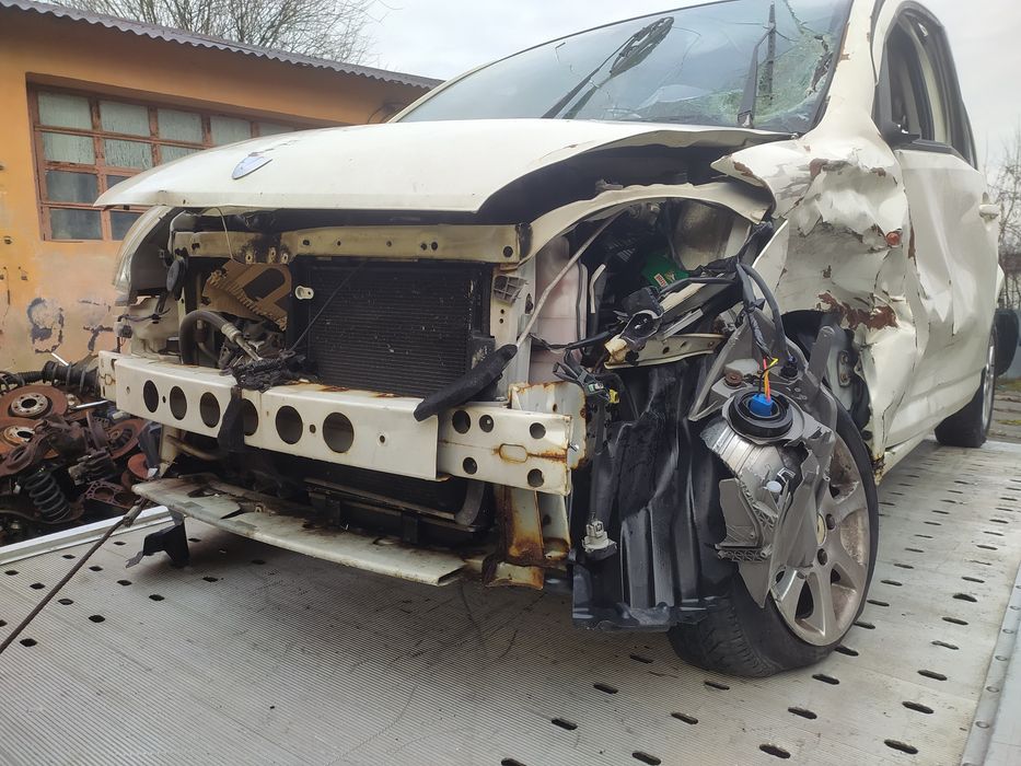 Subaru Justy 1.0 2010 silnik