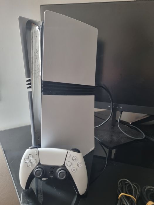 Ps5 Pro 2Tb - Aceito Ps5/Ps4 como parte do pagamento mais acerto monetário  !!