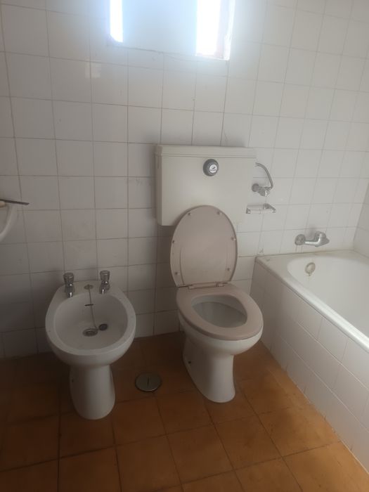 alugo garagem 50m quadrados