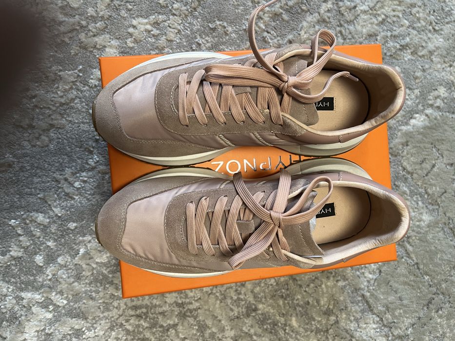 Жіноче взуття ( замш): 1 500 грн. - Другое Ямполь на Olx