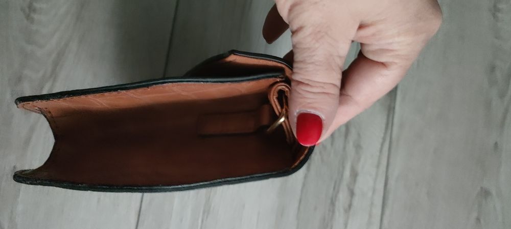 Torebka damska listonoszka