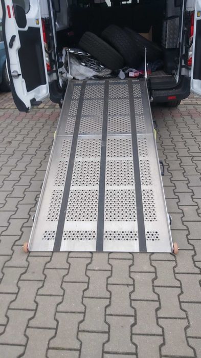 Rampa aluminiowa samochodowa  dla osób niepełnosprawnych nowy model