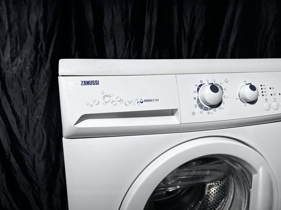 Большая 6 кг стиральная машина ZANUSSI Италия. Доставка бесплатно