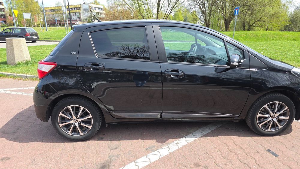 Toyota Yaris 1.5 20th Anniversary 2019 klima manual 5drzwi Czyściutki ASO Katowice