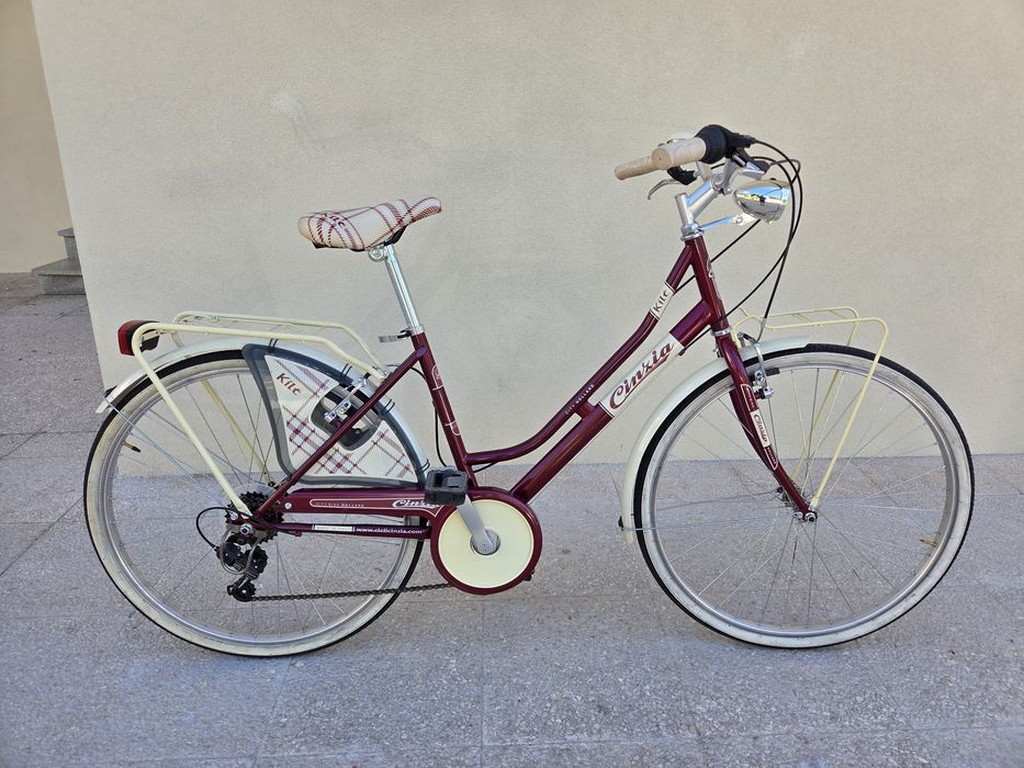 Bicicleta Cinzia Kilt clássica com pouco uso