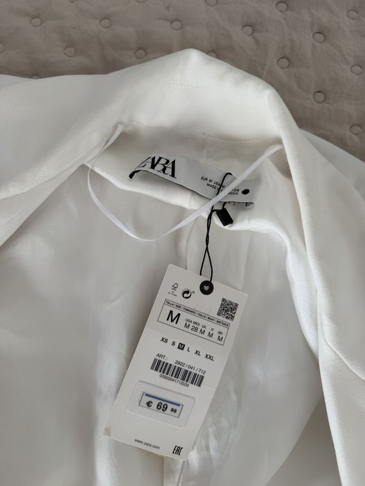 Новий білий  жакет Zara  S M