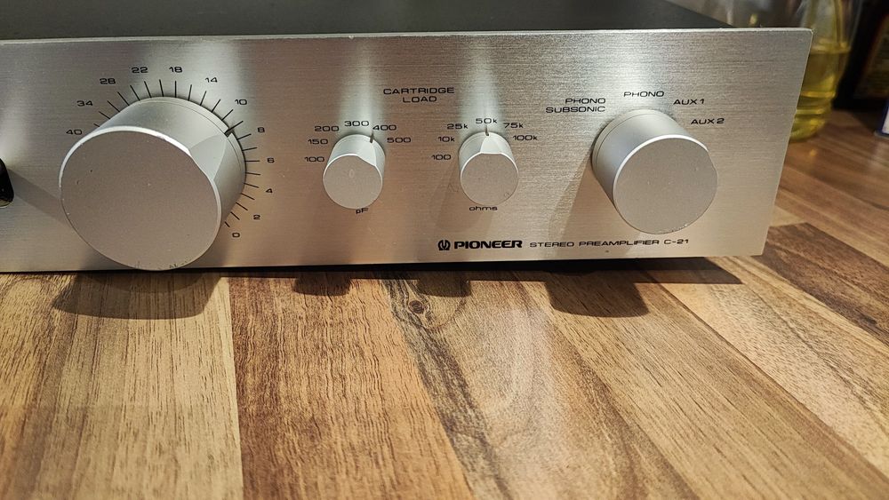 Pioneer C-21 przedwzmacniacz